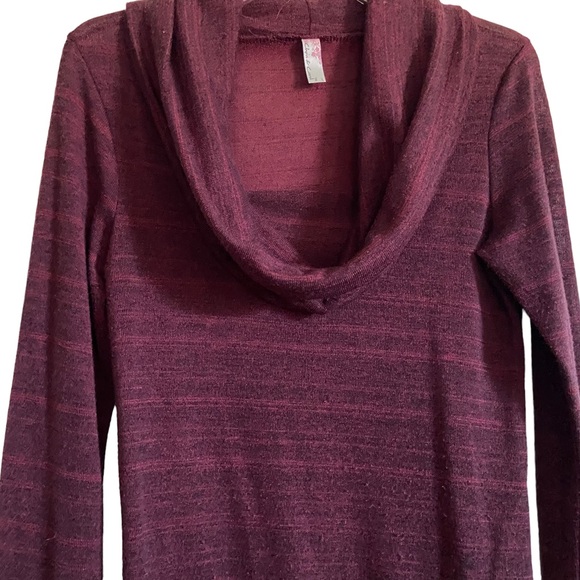 Chris & Carol Sweaters - Womens Sweater